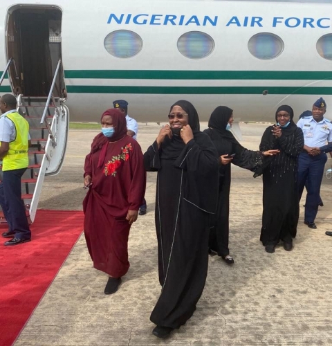 Nigerians Slam Aisha Buhari Over Call For ‘Better Hospitals’ - Politics